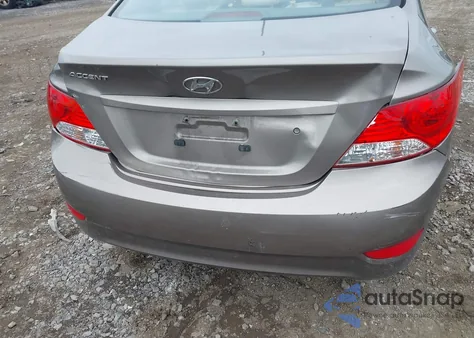 2013 Hyundai Accent Gls z USA, uszkodzony, nr VIN KMHCT4AE1DU453768